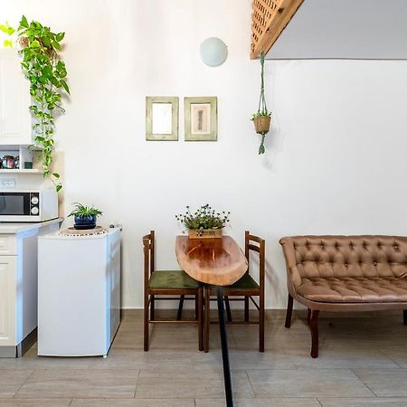 רז אירוח ברמה Villa Qaşrīn Екстериор снимка