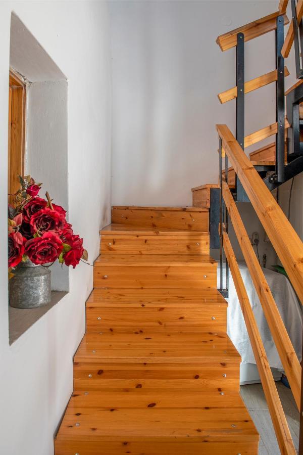 רז אירוח ברמה Villa Qaşrīn Екстериор снимка