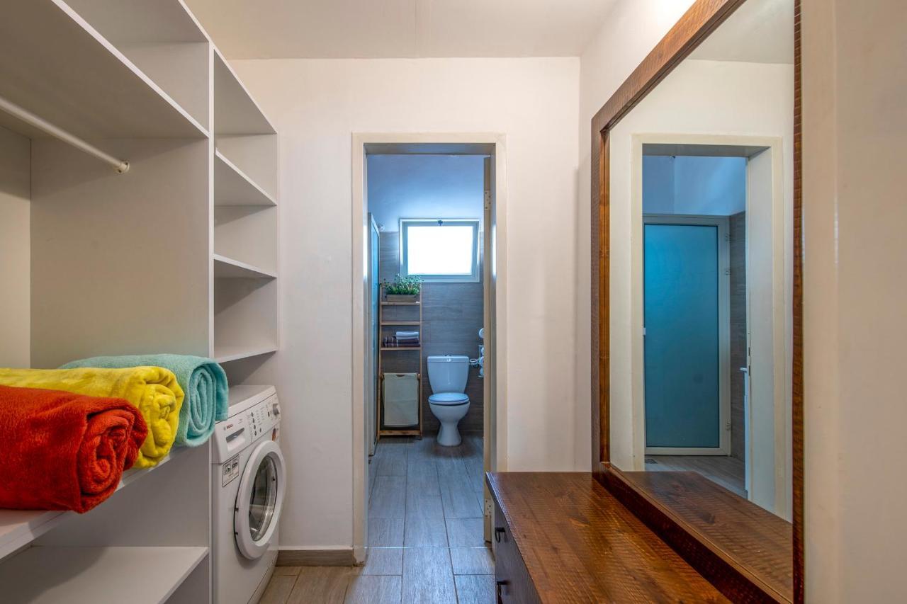 רז אירוח ברמה Villa Qaşrīn Екстериор снимка